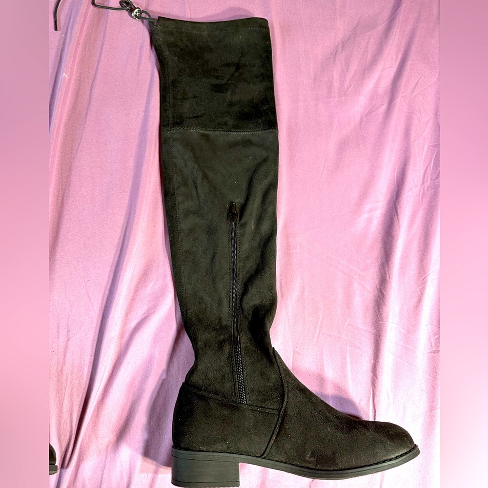 Super cute thigh high boots! With 1 inches heel! 7.5 best on brand